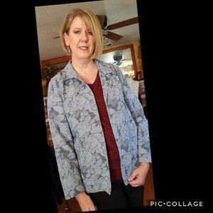 DIALOGUE BLUE FLORAL LINED BLAZER 16